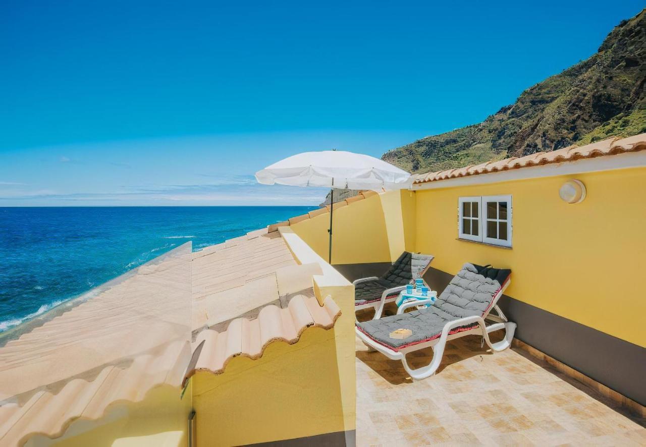 The Yellow House Paúl do Mar Kültér fotó